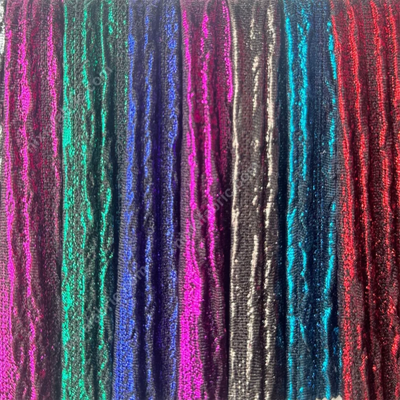 Reflective pleated knit fabric texture for stage costume production